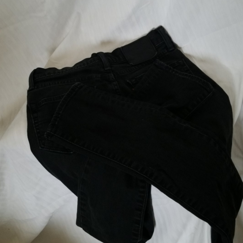 EUC Black Levi's 510 28x32